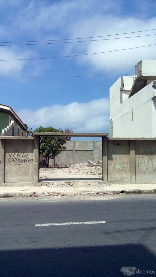 VENTA DE TERRENO EN SALINAS (a una cuadra del Malecón)