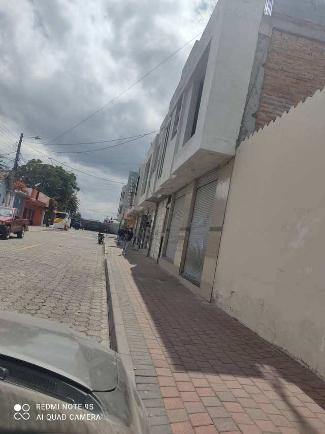 VENTA DE PROPIEDAD EN ATUNTAQUI