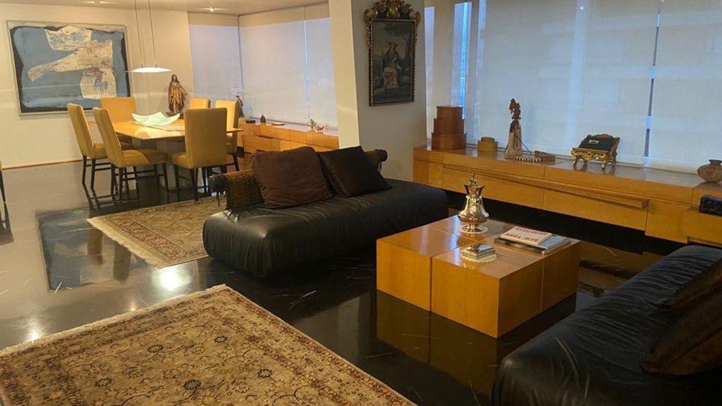 Lindo departamento de venta o alquiler, excelente ubicación. Sector González Suárez.