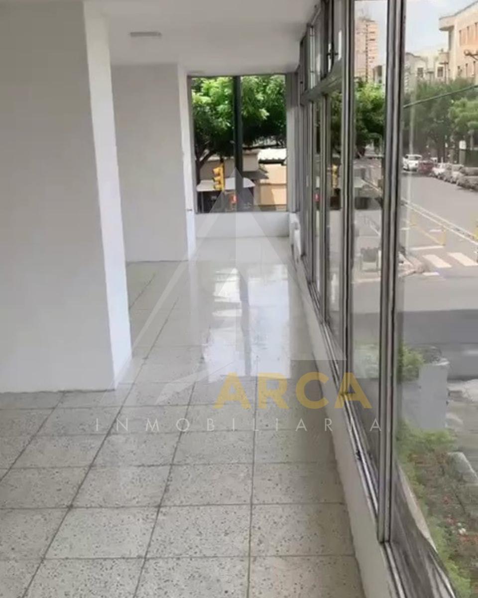 Se Vende o Alquila Oficina en Calle Hurtado y los Rios