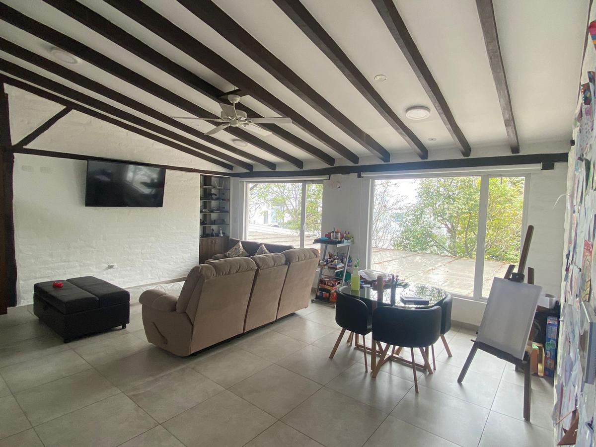 CUMBAYÁ - TANDA ,  HERMOSA CASA DE 450 M2 EN VENTA, DE 3 DORMITORIOS