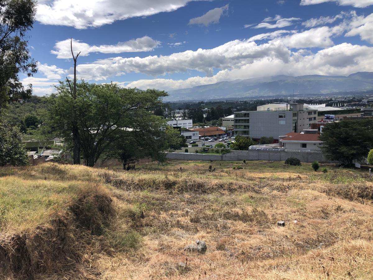 Terreno en venta Urbanización Cumbres del Valle, Cumbayá