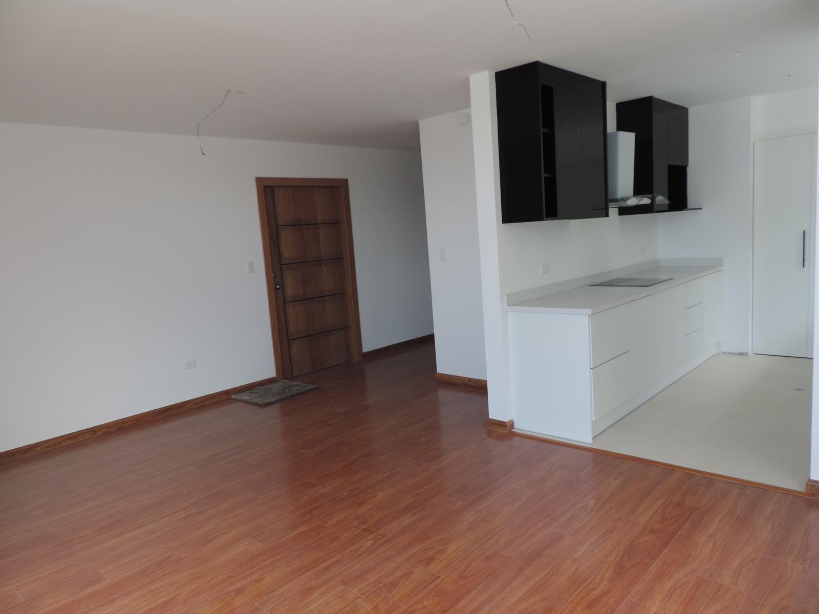 Venta Espectacular departamento a estrenar 2 dormitorios con jardín - Yanazarapata. Cumbayá