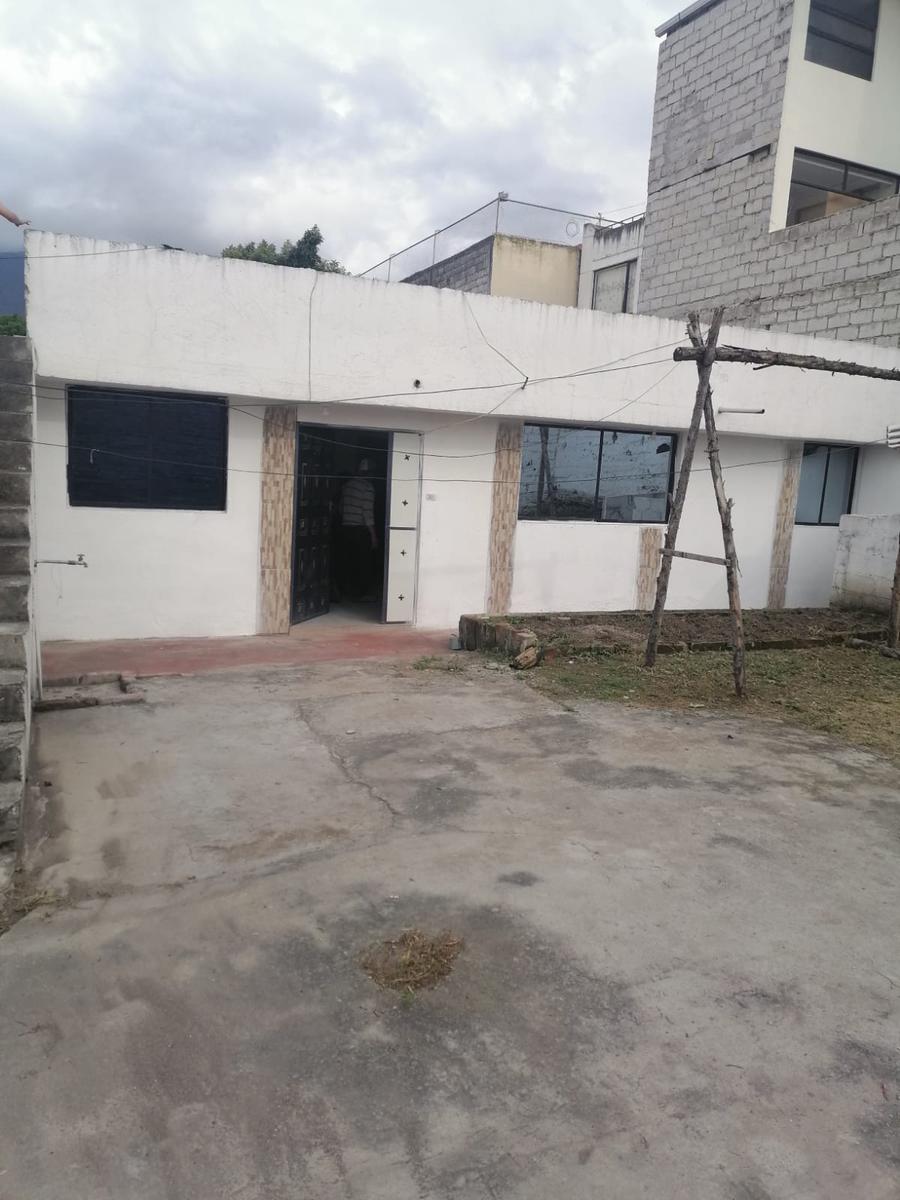 Casa en  Venta Sector Caranqui Cerca a Unidad Educativa Atahualpa