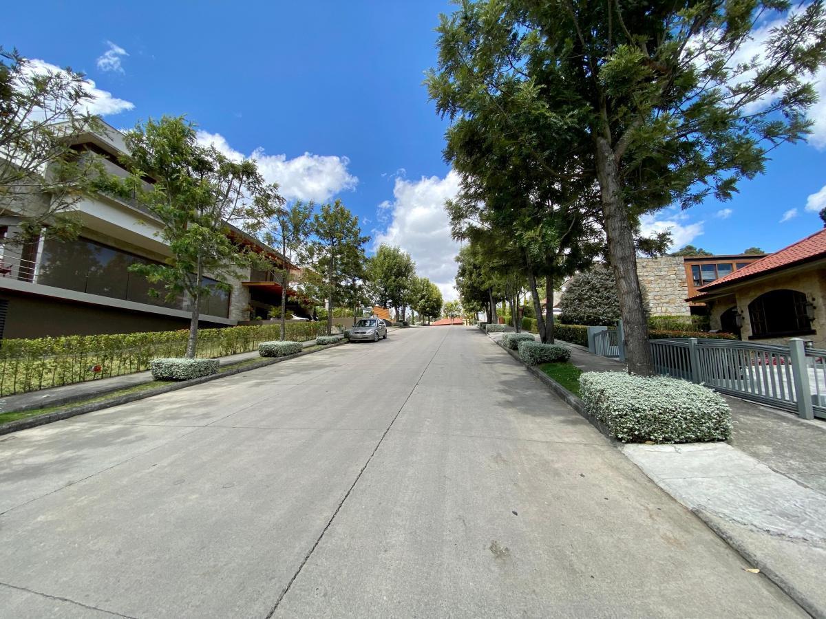 Terreno en Colinas de Challuabamba