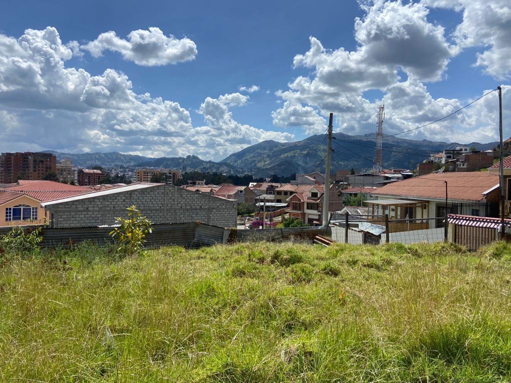 TERRENO, A 3 CUADRAS DE IMPRENTA MONSALVE MORENO. TEJAR