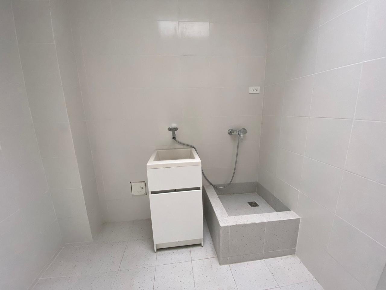 VENDO ó RENTO CASA IDEAL PARA VIVIENDA O NEGOCIO