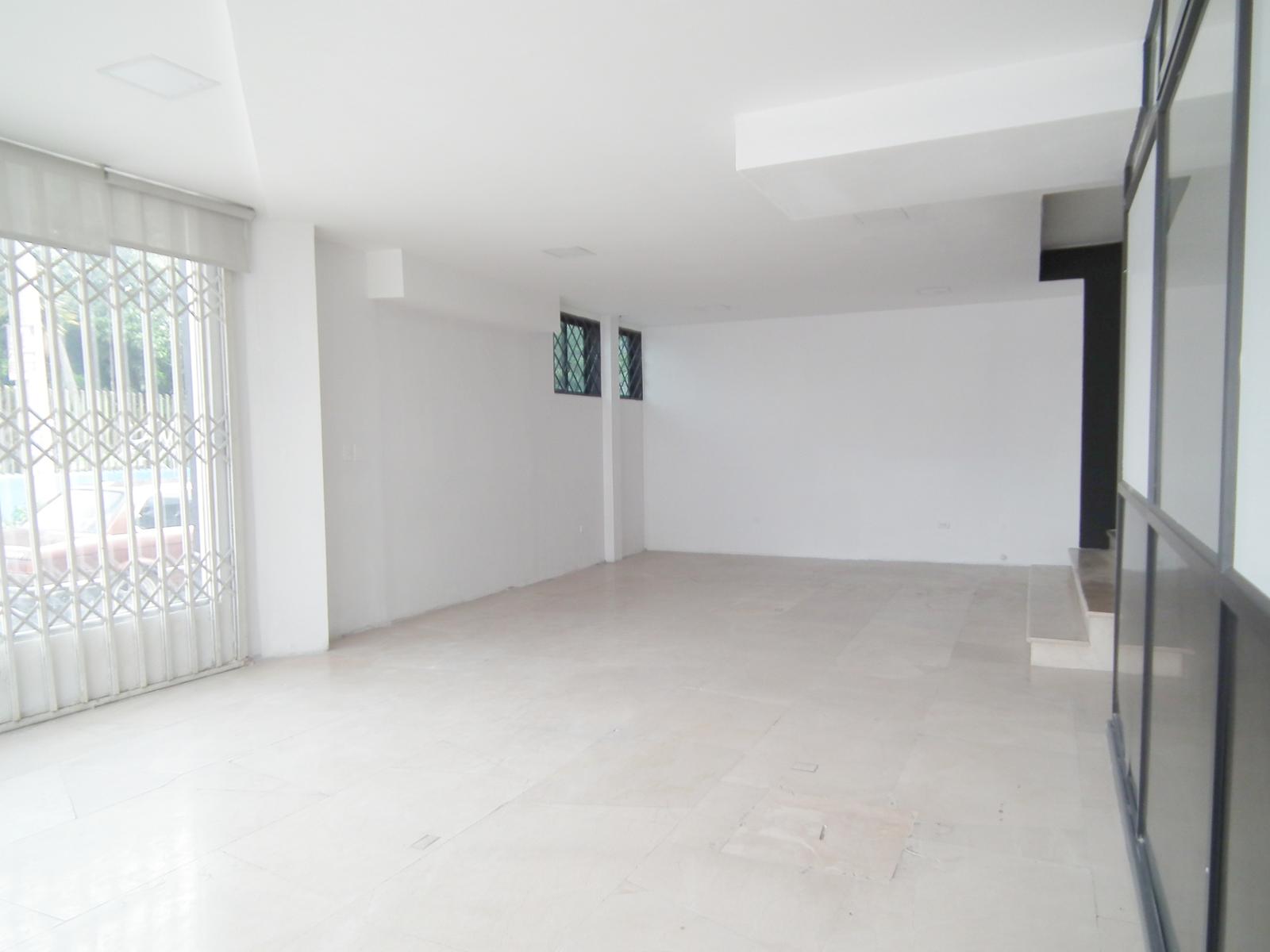 GC - Rio Cofanes y 10 de Agosto en Venta/Renta Edificio 951.76 m2