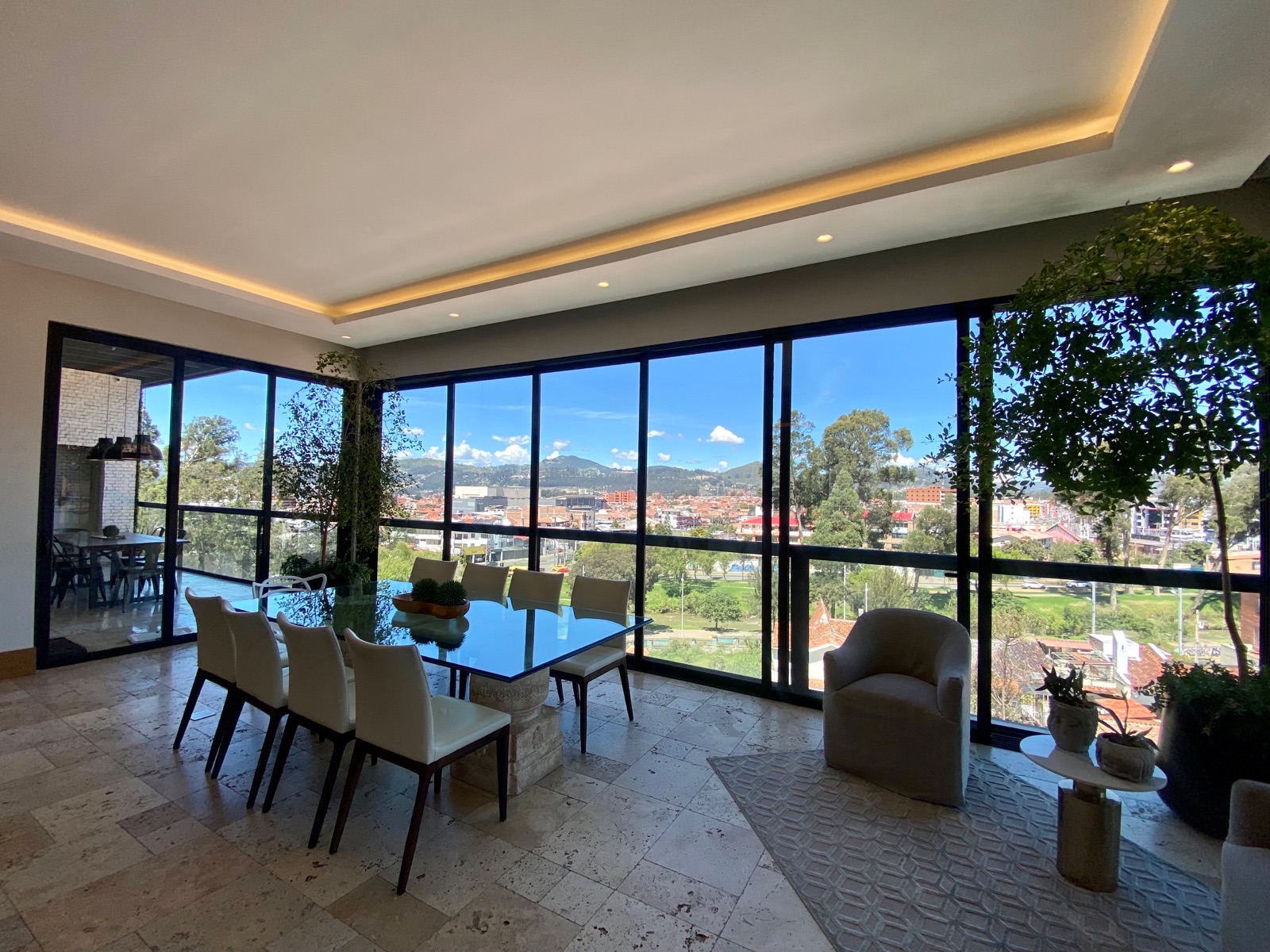 LUJOSO PENTHOUSE EN VENTA, en Cuenca