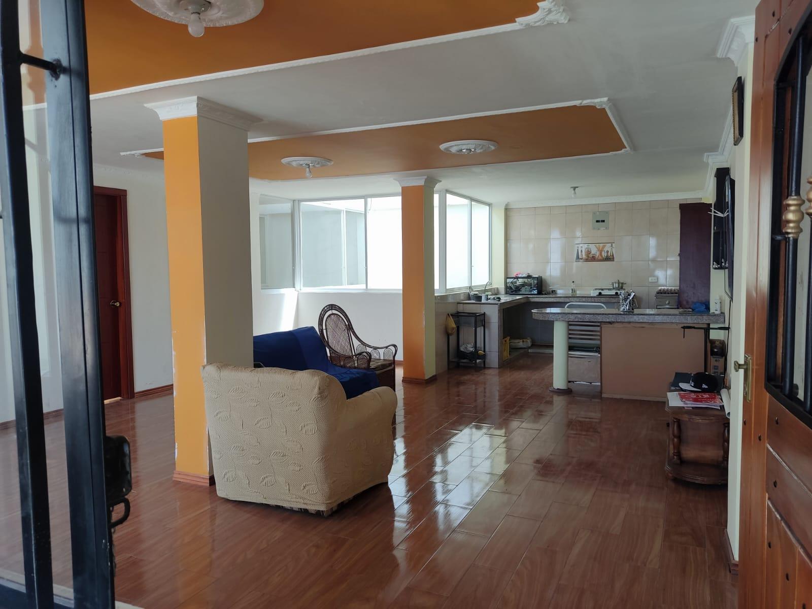 Casa rentera en venta sector Pueblo Unido