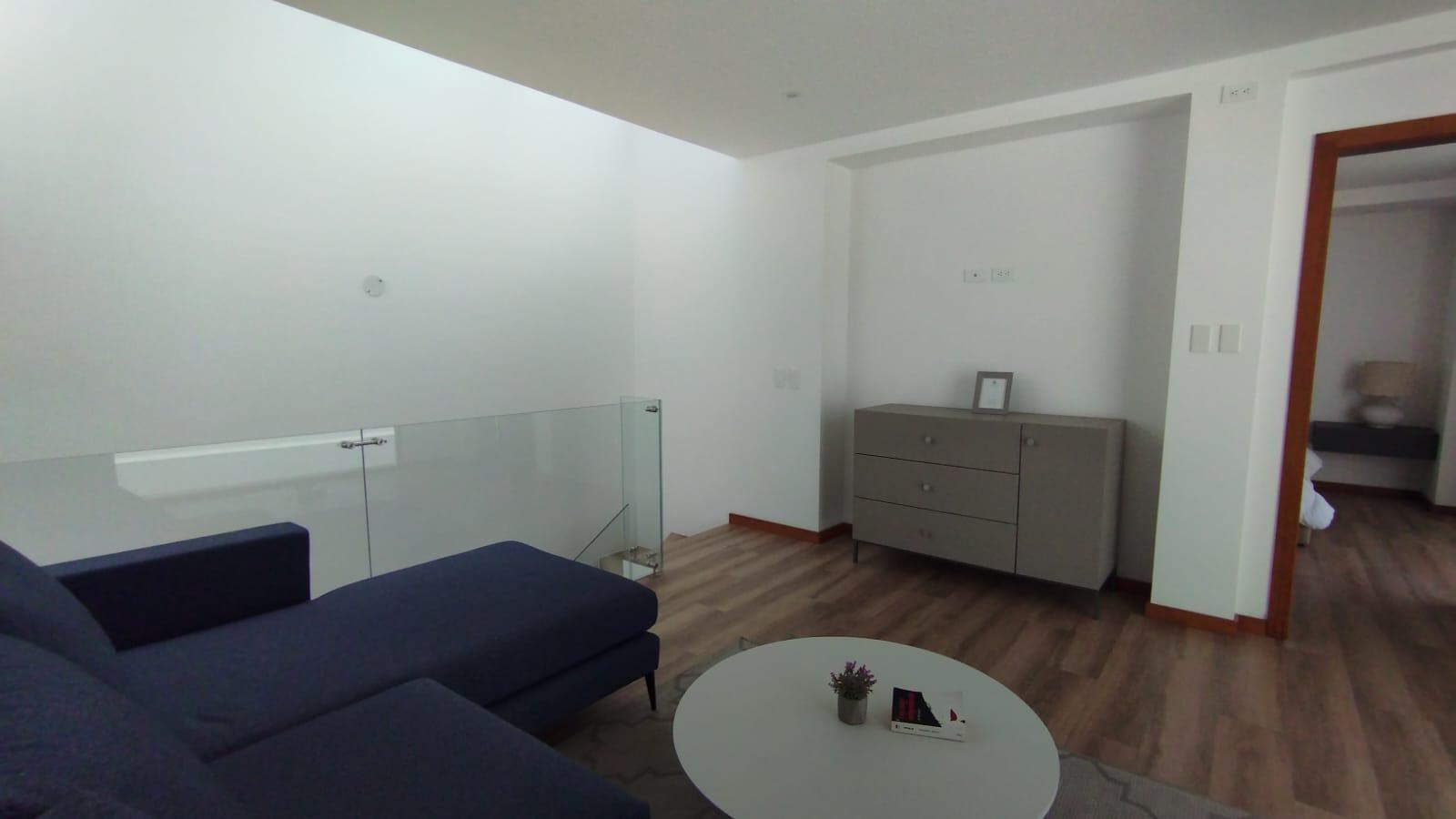 Venta Casa con Dormitorio Master en PB - Sector: Buena Esperanza. Tumbaco