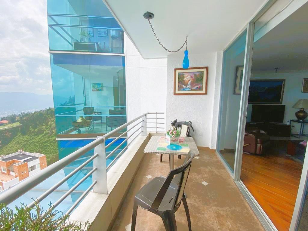 Venta departamento 3D, vista panorámica, Urb. Sierra del Moral, 220 m