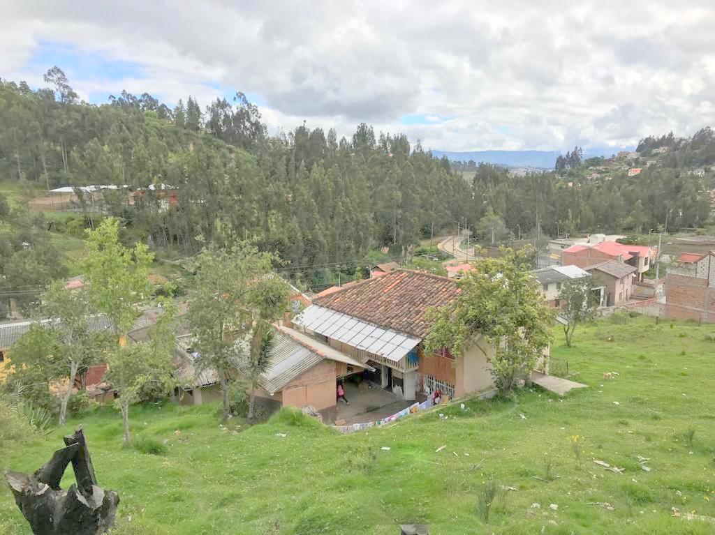 Terreno en venta,  lotizable 2.100m2 Vía a Miraflores