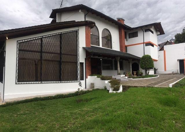 Casa de venta Cumbayá, sector Colegio Alemán