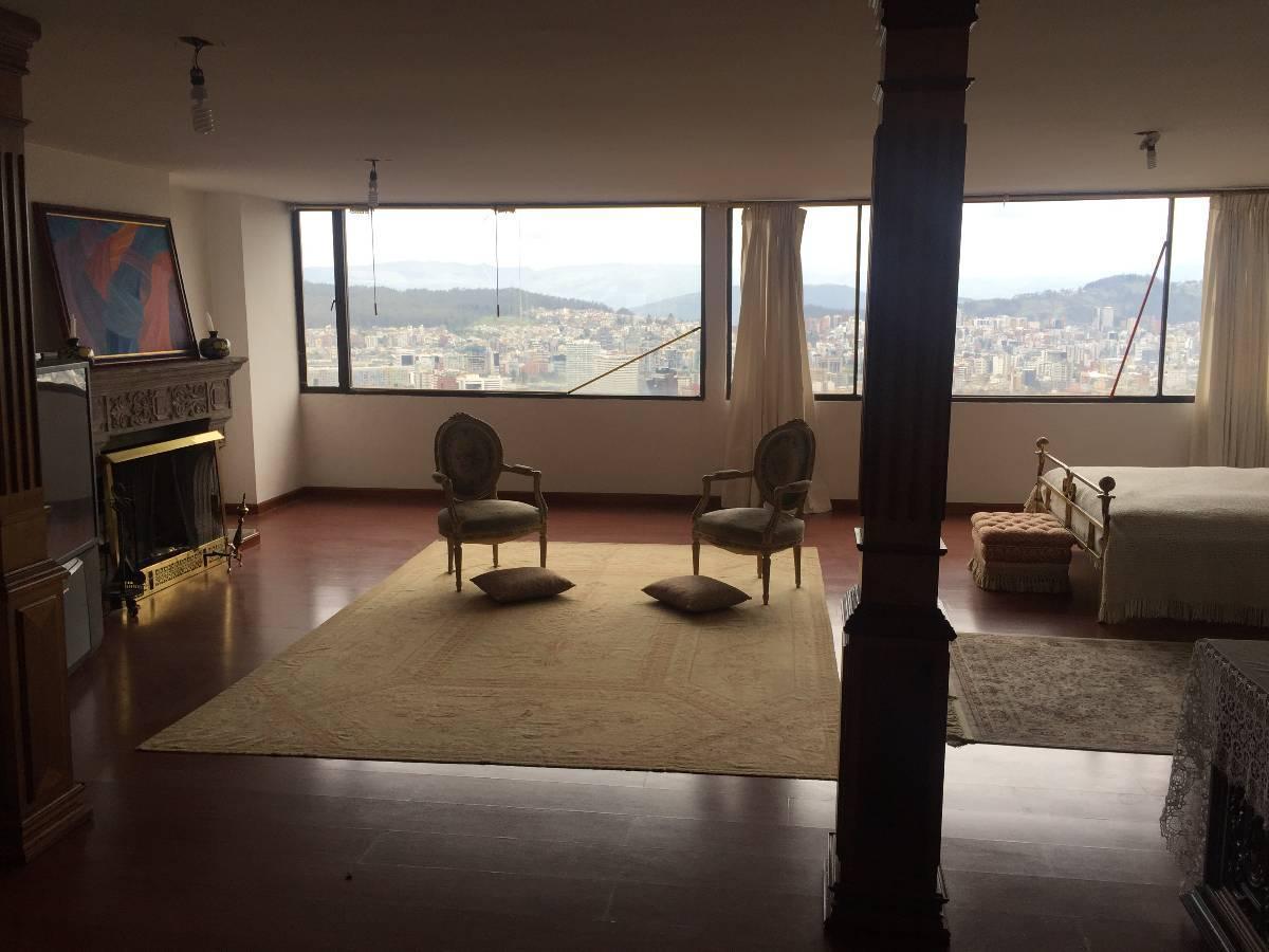 QUITO SECTOR EL BOSQUE PENT HOUSE DE VENTA REMODELADO NEGOCIABLE