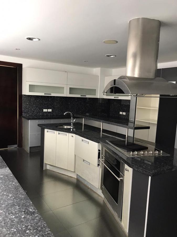 Departamento de venta ubicado en la Calle Sarmiento de Gamboa, Sector Quito Tenis