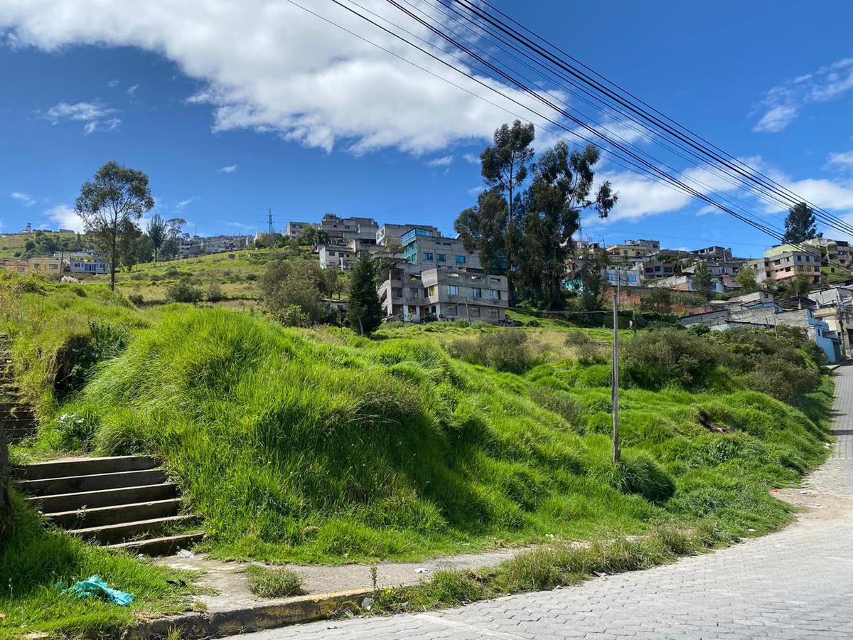 SUR DE QUITO, FERROVIARIA ALTA,  EN VENTA  TERRENO  10.000 M2 PARA PROYECTO  INMOBILIARIO  VIP