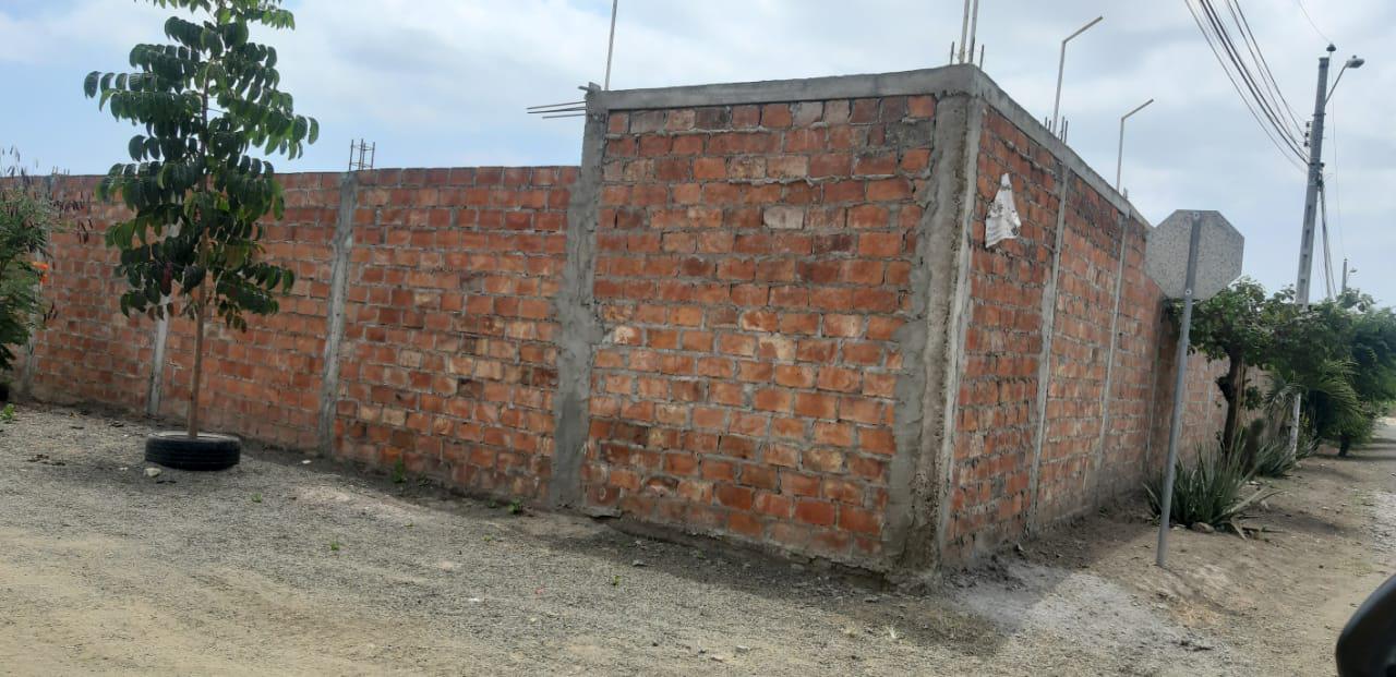 Terreno Los Gavilanes en Sur de Manta para inversion de vivienda universitaria