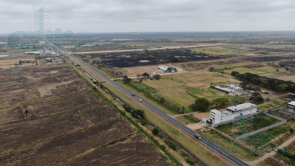 VENTA DE MACRO LOTE   VIA DURAN TAMBO MAS DE 800  MTS DE FRENTE