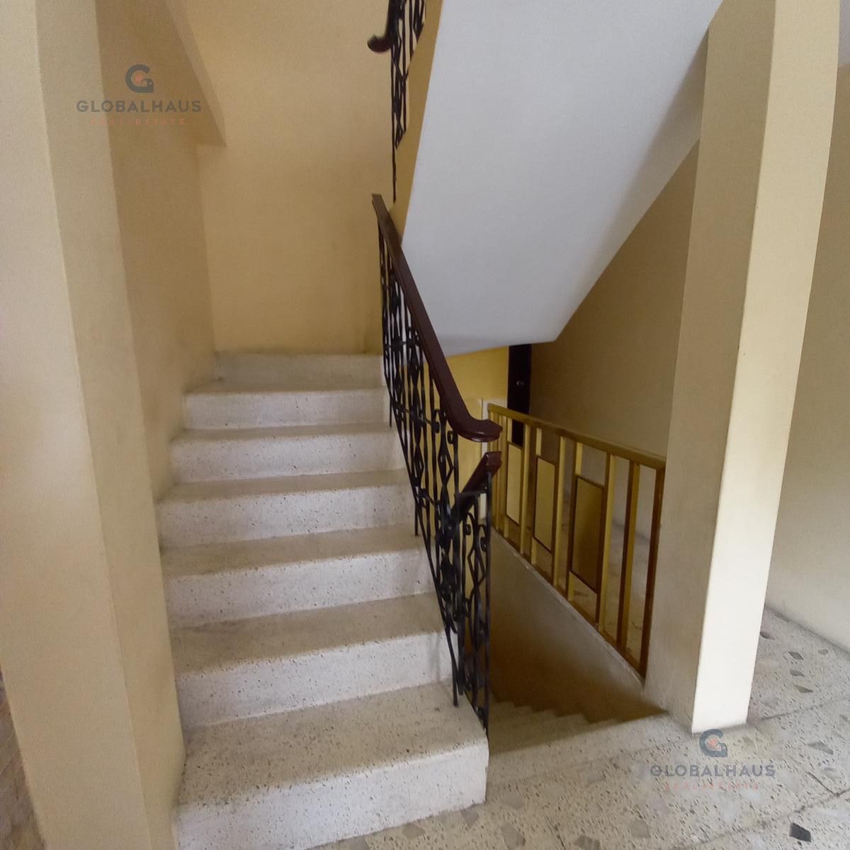 Venta de Casa en 23 y Maldonado, 3 Pisos con Terraza, Sur de Guayaquil J.M.