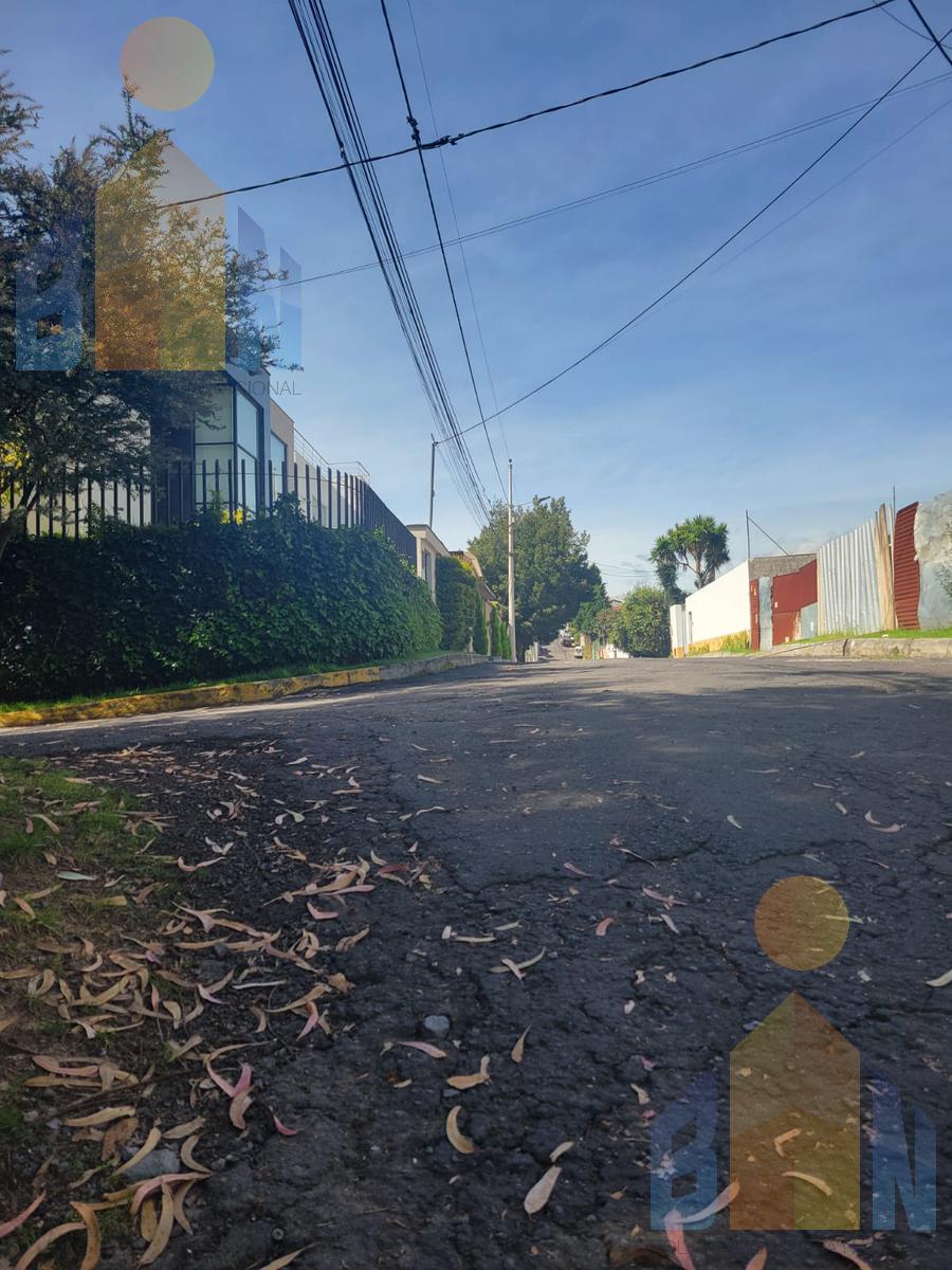 VENDO TERRENO CUMBAYA URBANIZACION CERRADA PARA PROYECTO INMOBILIARIO