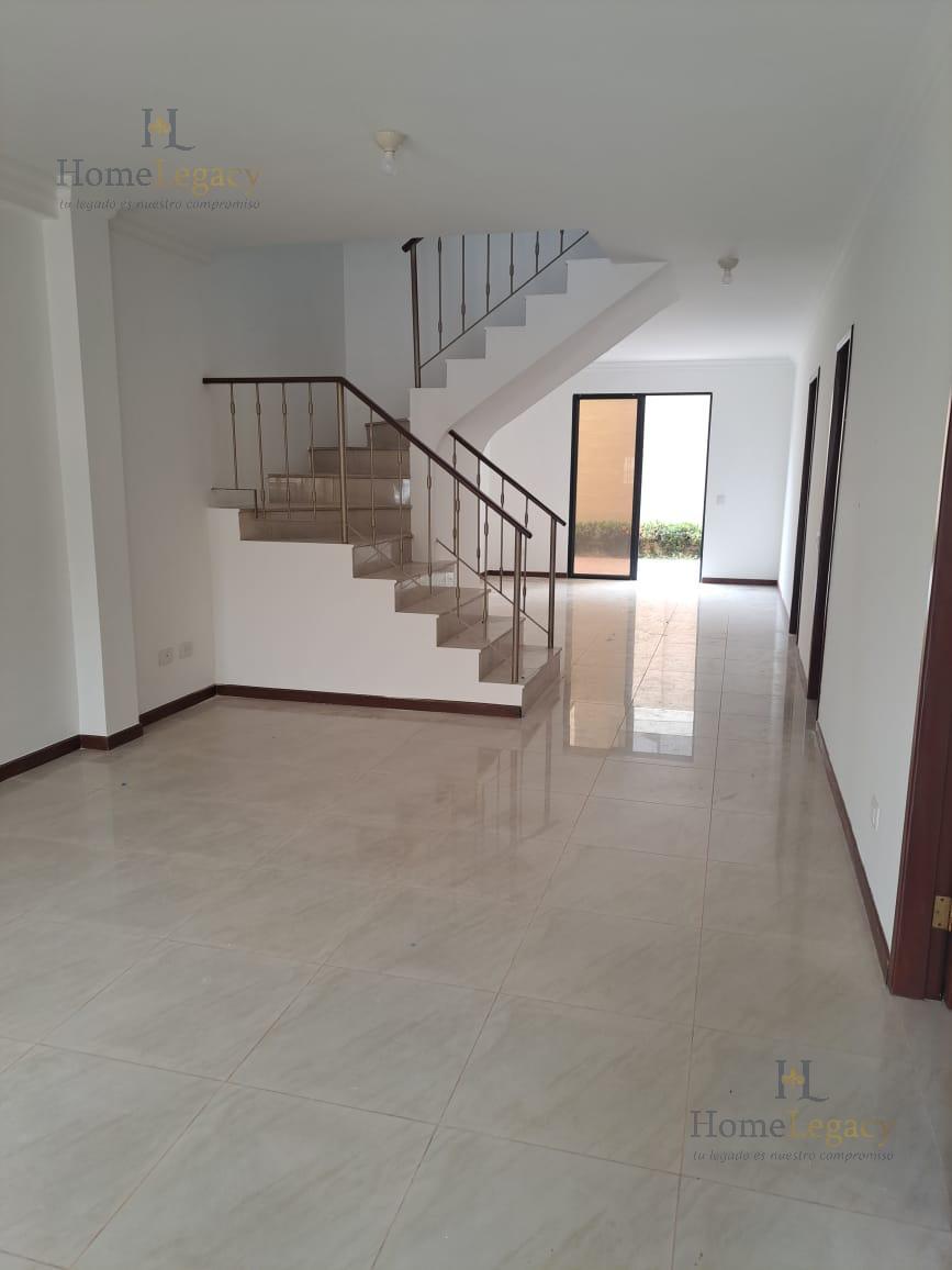 Venta de Casa 4 Dormitorios 4 Baños 183 mts2 AE