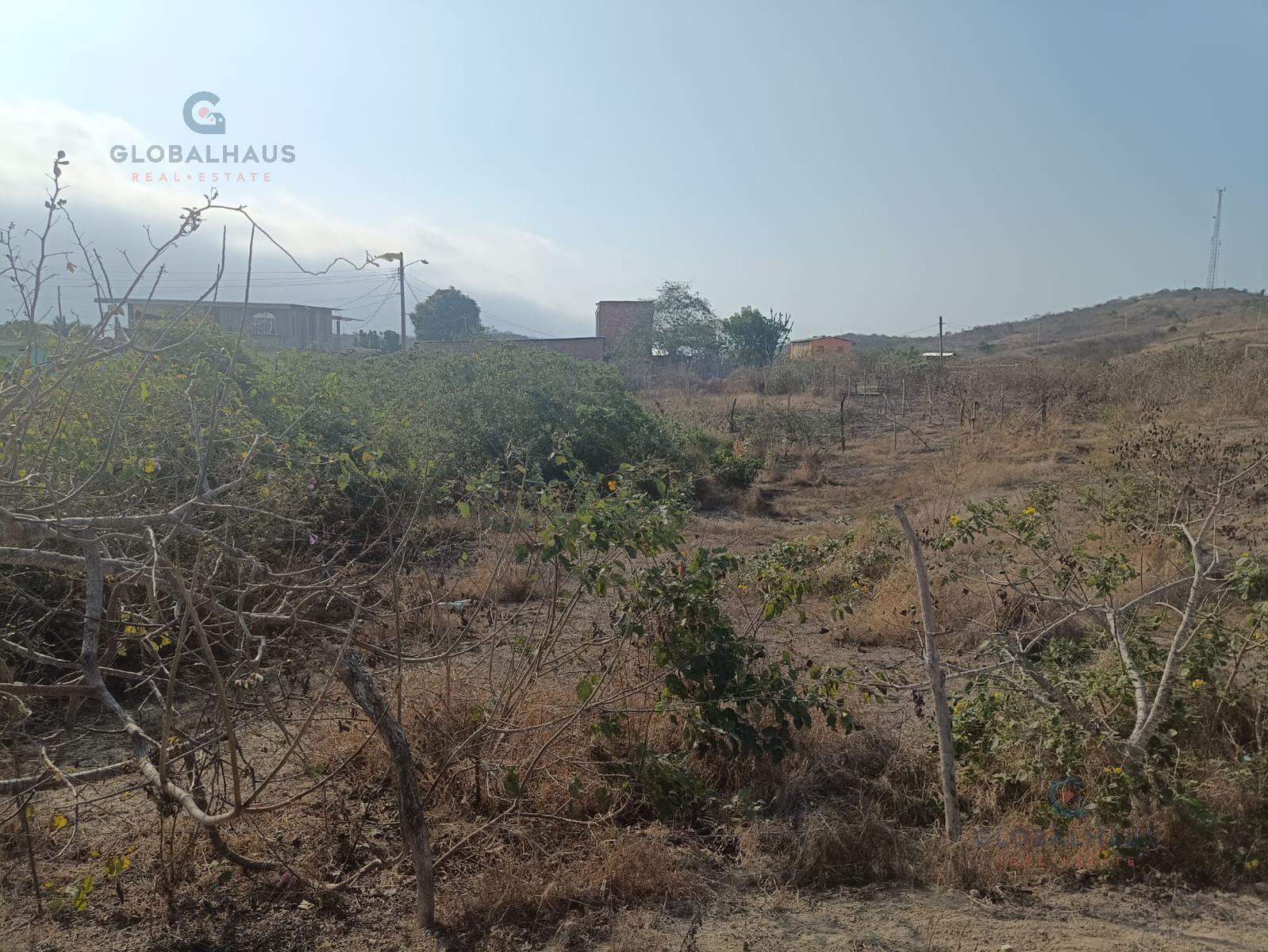 Venta de Terreno de  220mt2 en Puerto López, Manabi Ma.al.