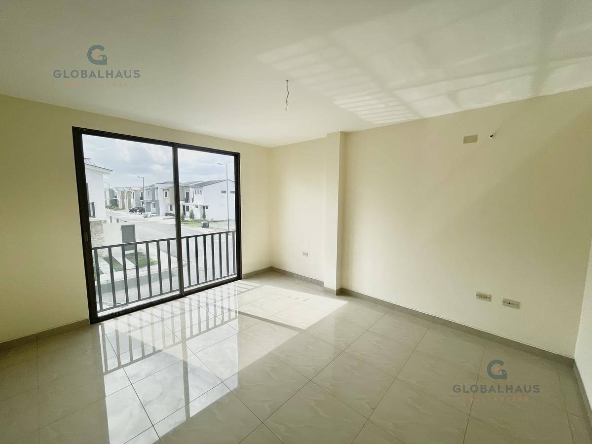 Venta de Casa en Vía a Salitre Km 12.5, Urb. Mallorca, La Aurora M.C.