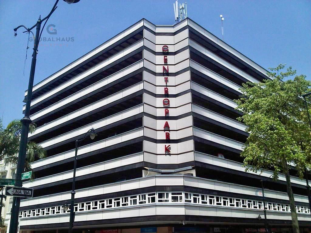 Alquiler de Parqueaderos en Edificio Centro Park, Pedro Carbo y Ballen M.H.