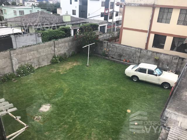 Av. La Gasca - C.C. América 2 Casas adosadas de venta 436 m2 totales