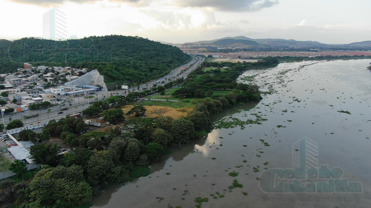 VENTA DE TERRENO TERMINAL PASCUALES AV NARCISA DE JESÚS KM 10 FRENTE A LA VIA