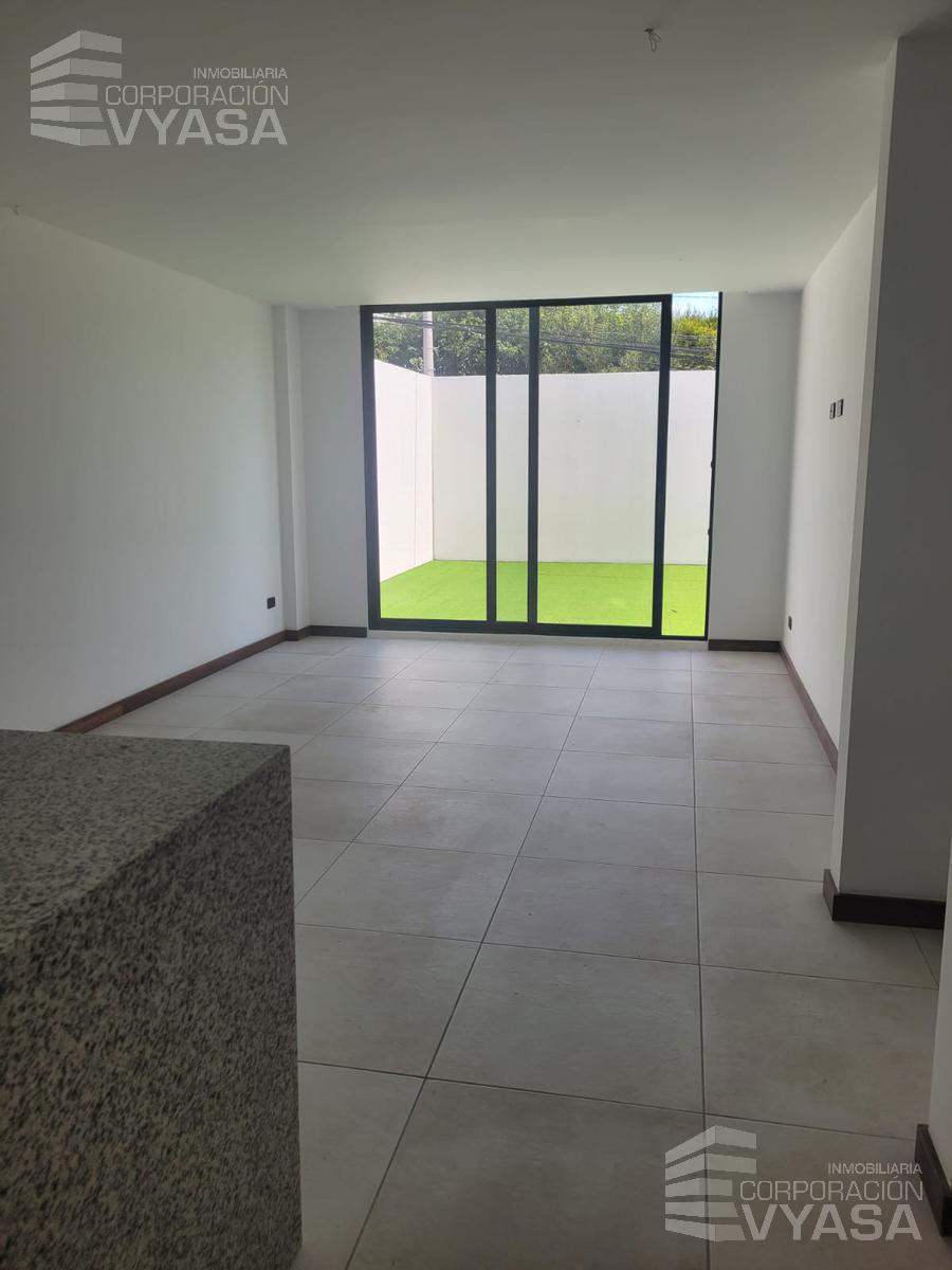 SAN JUAN - CUMBAYÁ, DEPARTAMENTO EN VENTA DE 90 M2 DE 2 DORMITORIOS