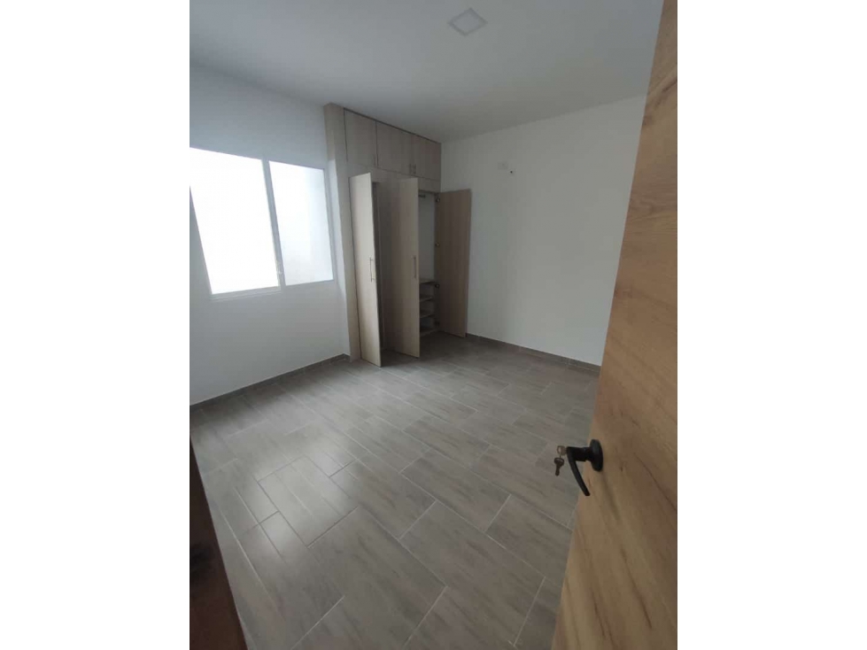 VENDO CASA X ESTRENAR EN SALINAS