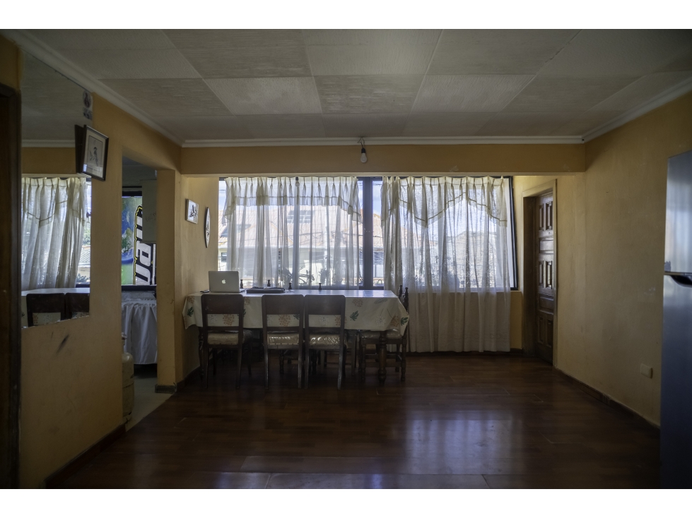 Casa Rentera en Venta, Sector Av. 10 de agosto y Pichincha