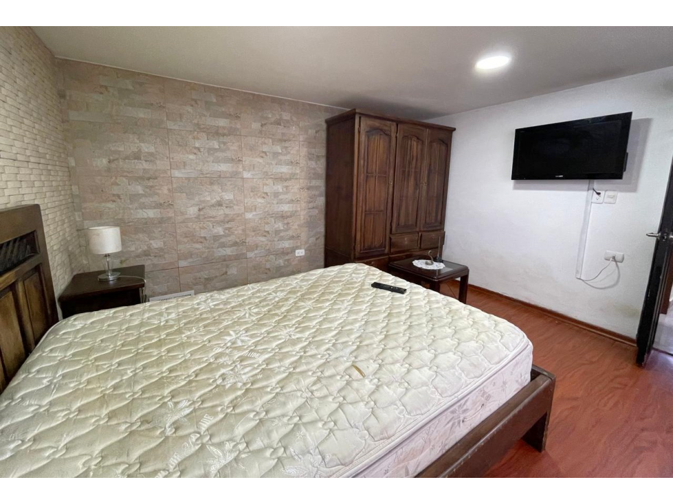 SUITE AMOBLADA EN ARRIENDO INCLUYE SERVICIOS BÁSICOS - AV.AMERICA sz