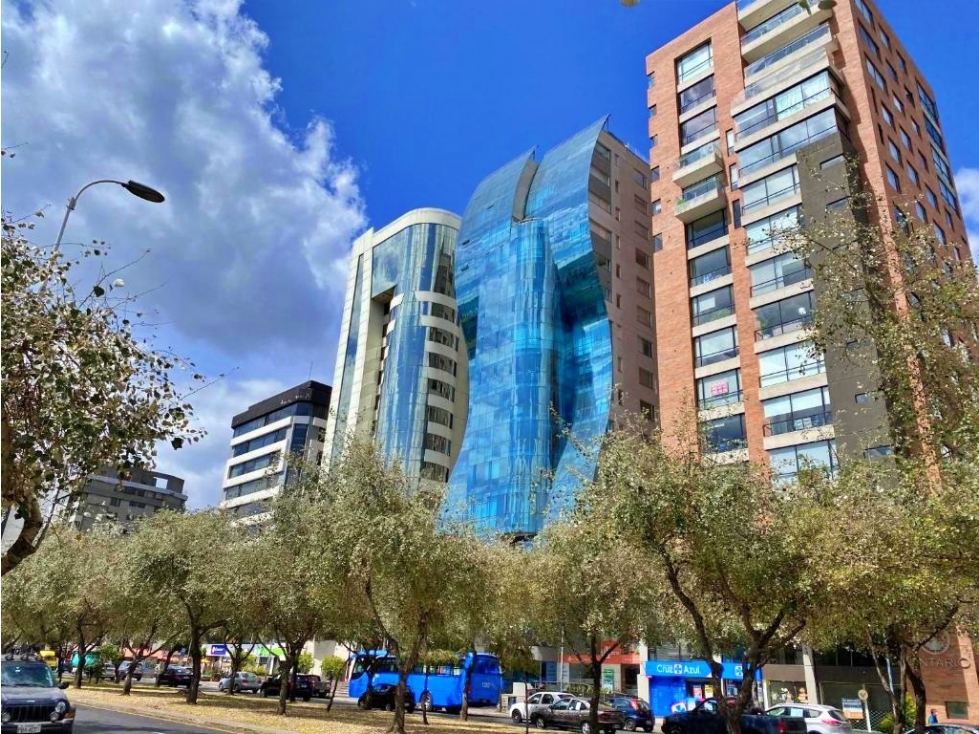 Departamento Venta La Carolina con vista panorámica vendo Quito