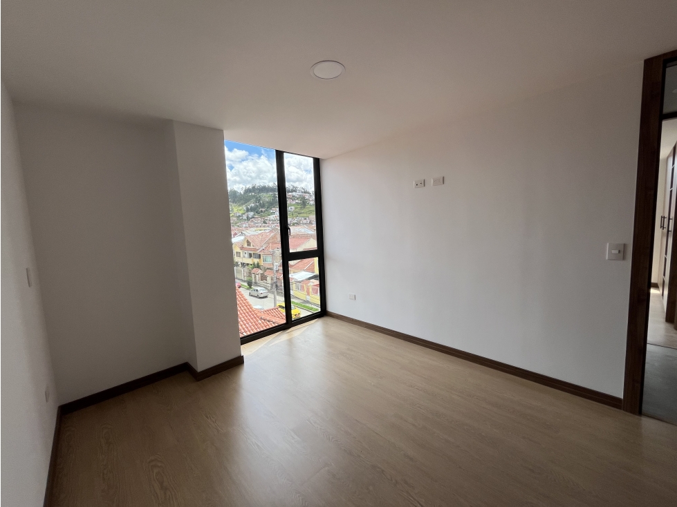 Venta de Departamento, Cuenca, Edificio San Francisco, 72m²