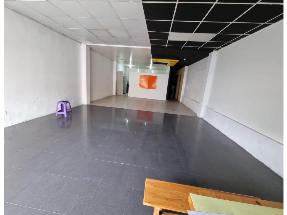 La Mariscal, Casa comercial en renta, 400 m2, 4 ambientes, 2 baños, 3 parqueaderos