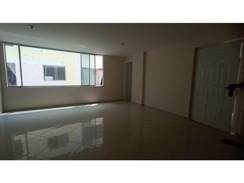 La Atahualpa Departamento en Venta, 112m2 ,  3 habitaciones , 2 baños , 2 parqueaderos