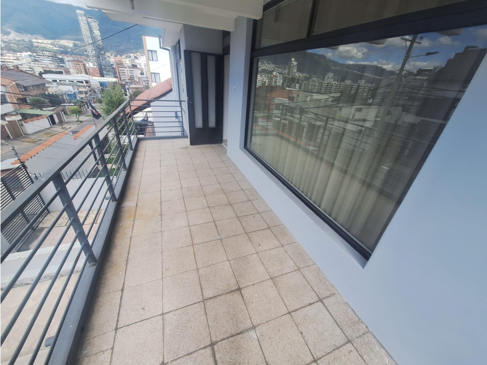 La Carolina, Casa Comercial en Renta, 280m2, 6 ambientes.