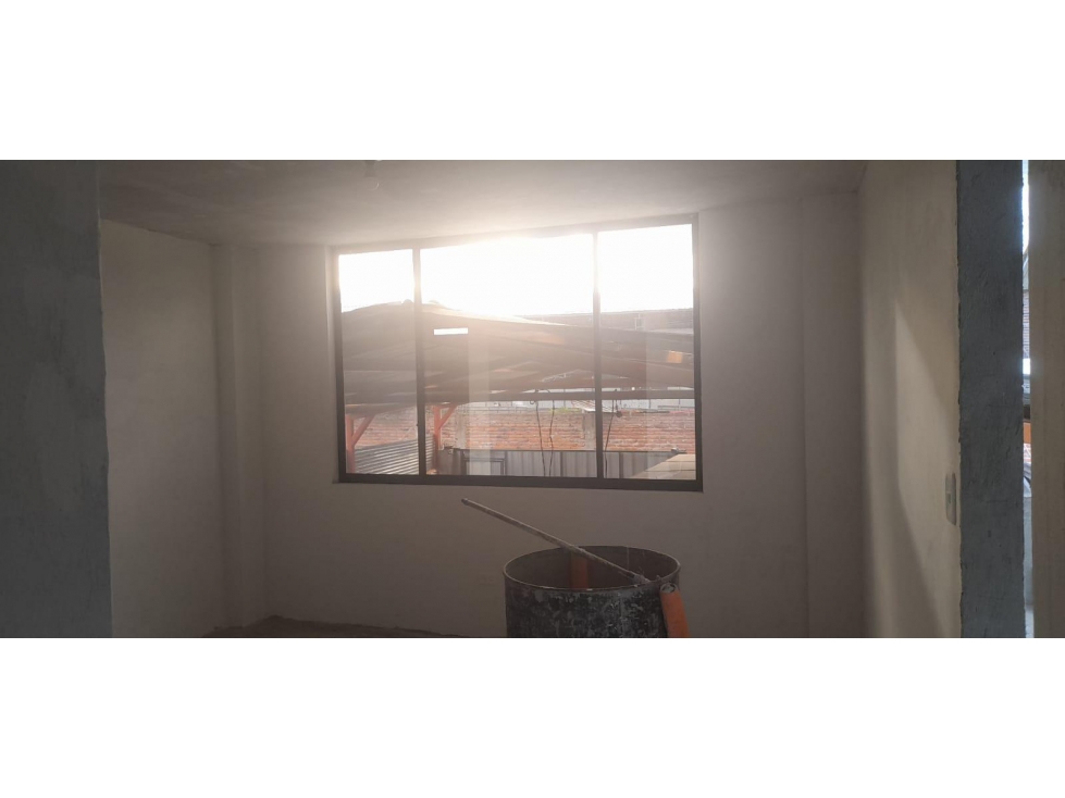 Tumbaco, Galpón en Renta, 130m2, 2 Ambiente.