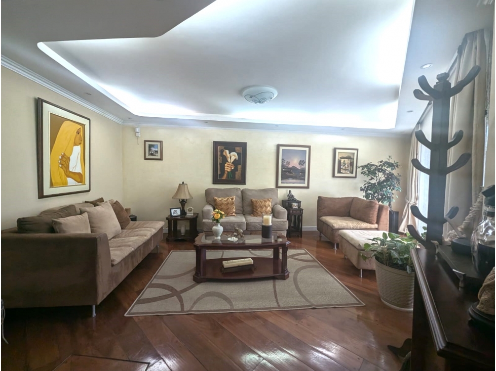 $245mil Venta casa en urb. exclusiva, Miravalle, Rancho San Francisco