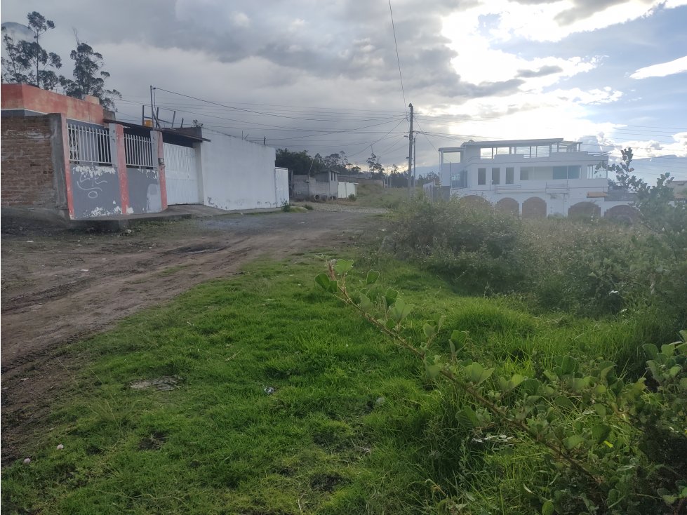 VENDO TERRENO EN IBARRRA CDLA YAGUACHI