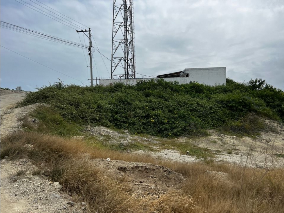 1600 m2 al pie de la Carretera Av Punta Carnero