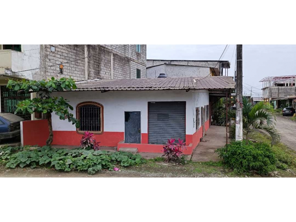Se vende casa esquinera ubicada en la Cdla. Patria Nueva en La Troncal