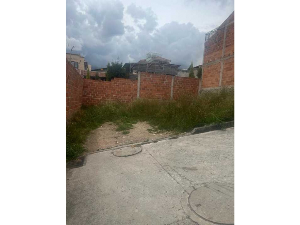 Se vende terreno en San Pedro del Cebollar