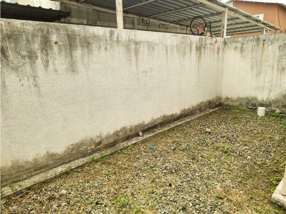 C-A VENTA DE CASA EN URB. CIUDAD SANTIAGO, NORTE DE GUAYAQUIL