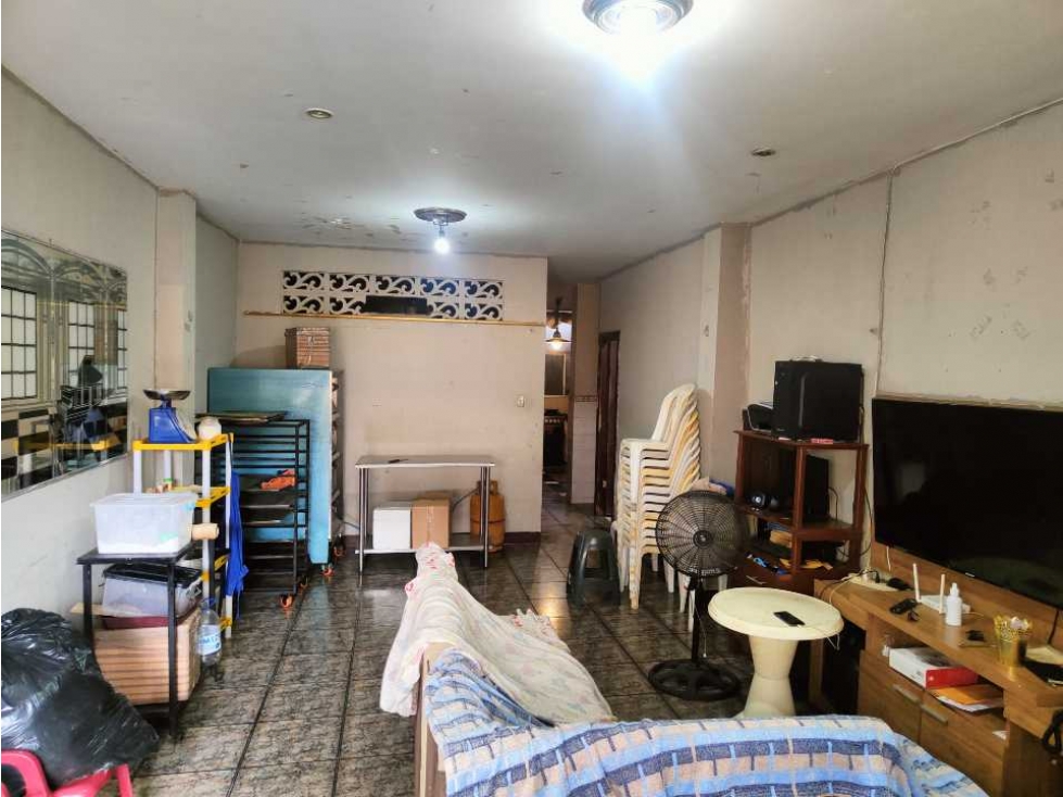 Venta, Casa Rentera Calle Rosendo Avilés, Sur Oeste de Guayaquil.