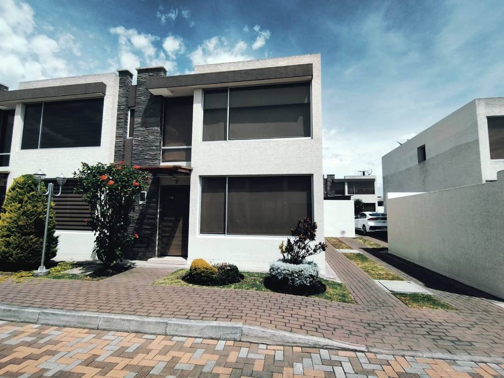 Casa en venta 113 m2 en La Morita Tumbaco