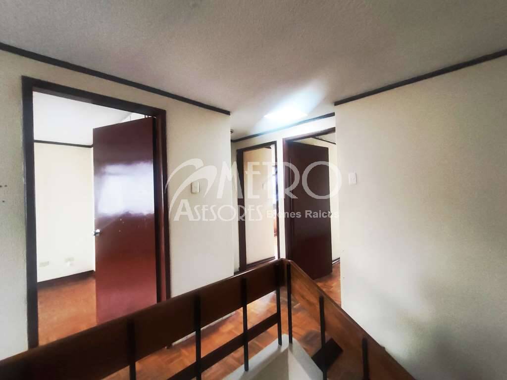 Casa en venta 106 m2 sector San Pedro de Claver Norte de Quito